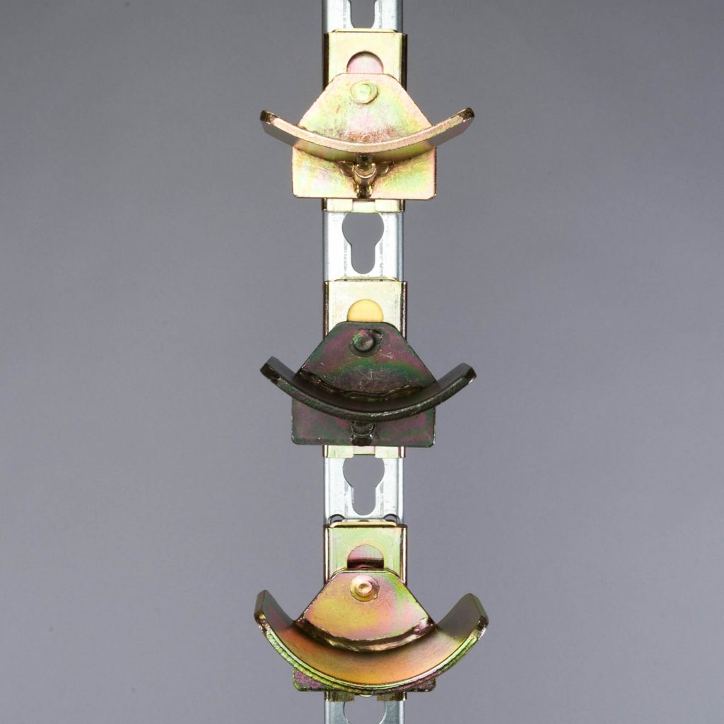 Breakaway Keyhole Steel Jump Cups & adapters each Potter Steel